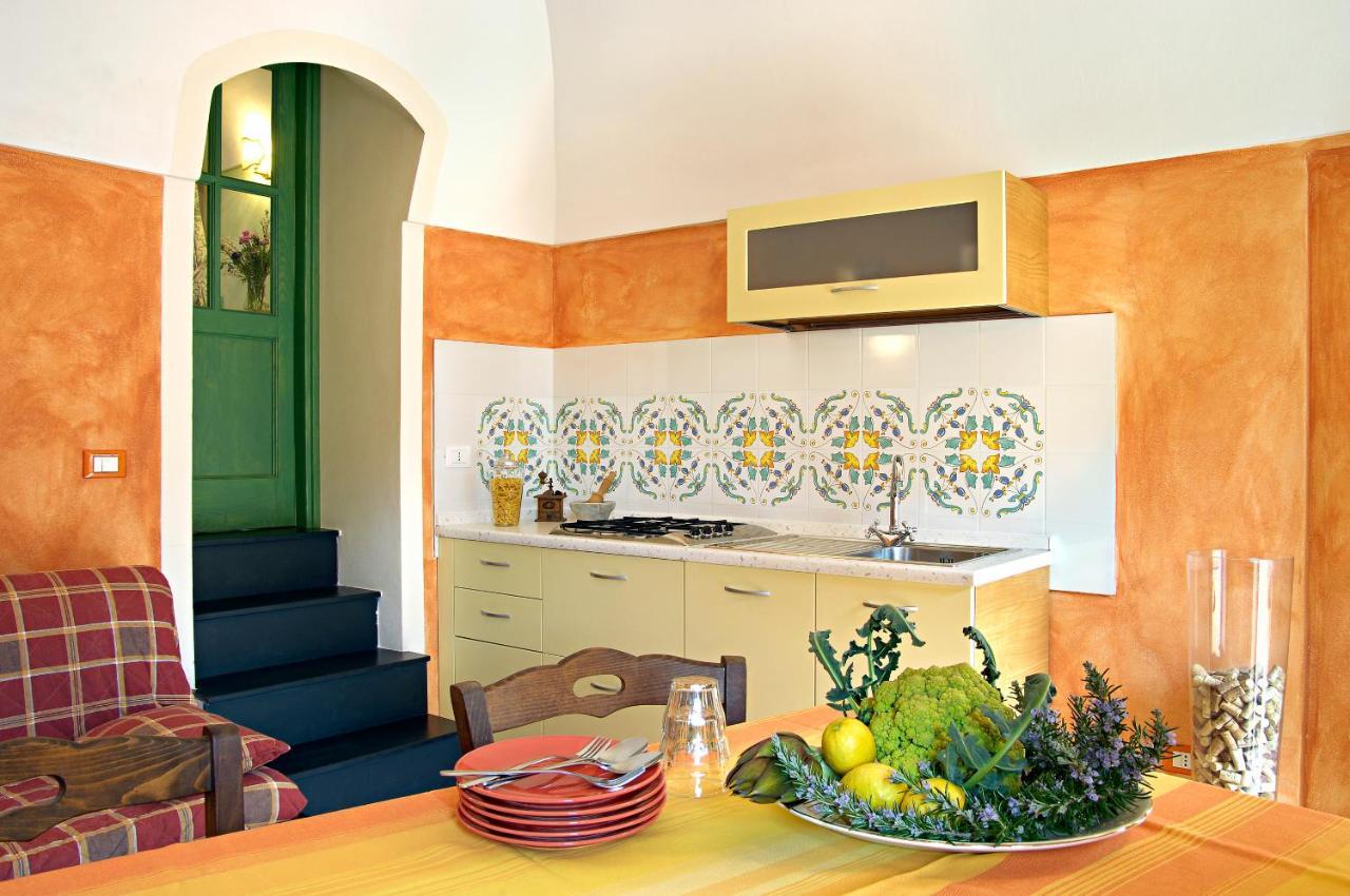La Casa Dei Nonni Castelbianco Bed & Breakfast Colletta Bagian luar foto