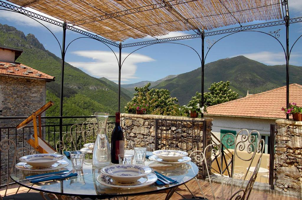 La Casa Dei Nonni Castelbianco Bed & Breakfast Colletta Bagian luar foto